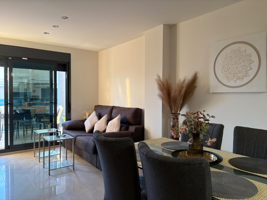 Living and dining room at Casa Les Timbes